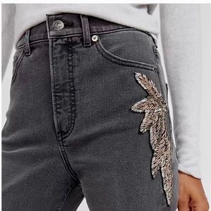 Express Super High Rise Slim Jeans Women’s Size 14 Beaded Soft Stretch Denim